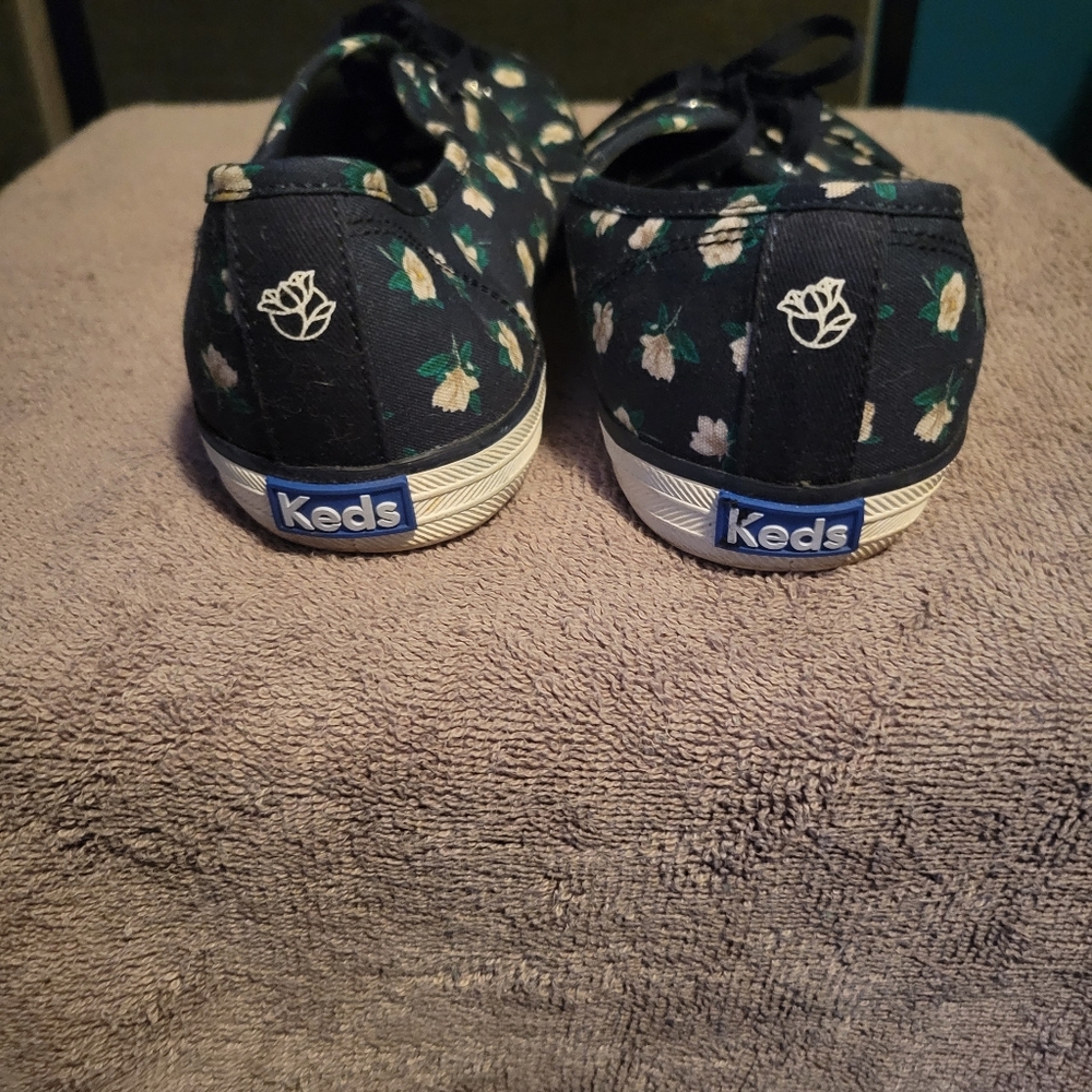 Keds - Picture 3 of 3